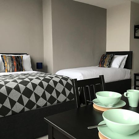 Dockside Lodge Liverpool Bagian luar foto