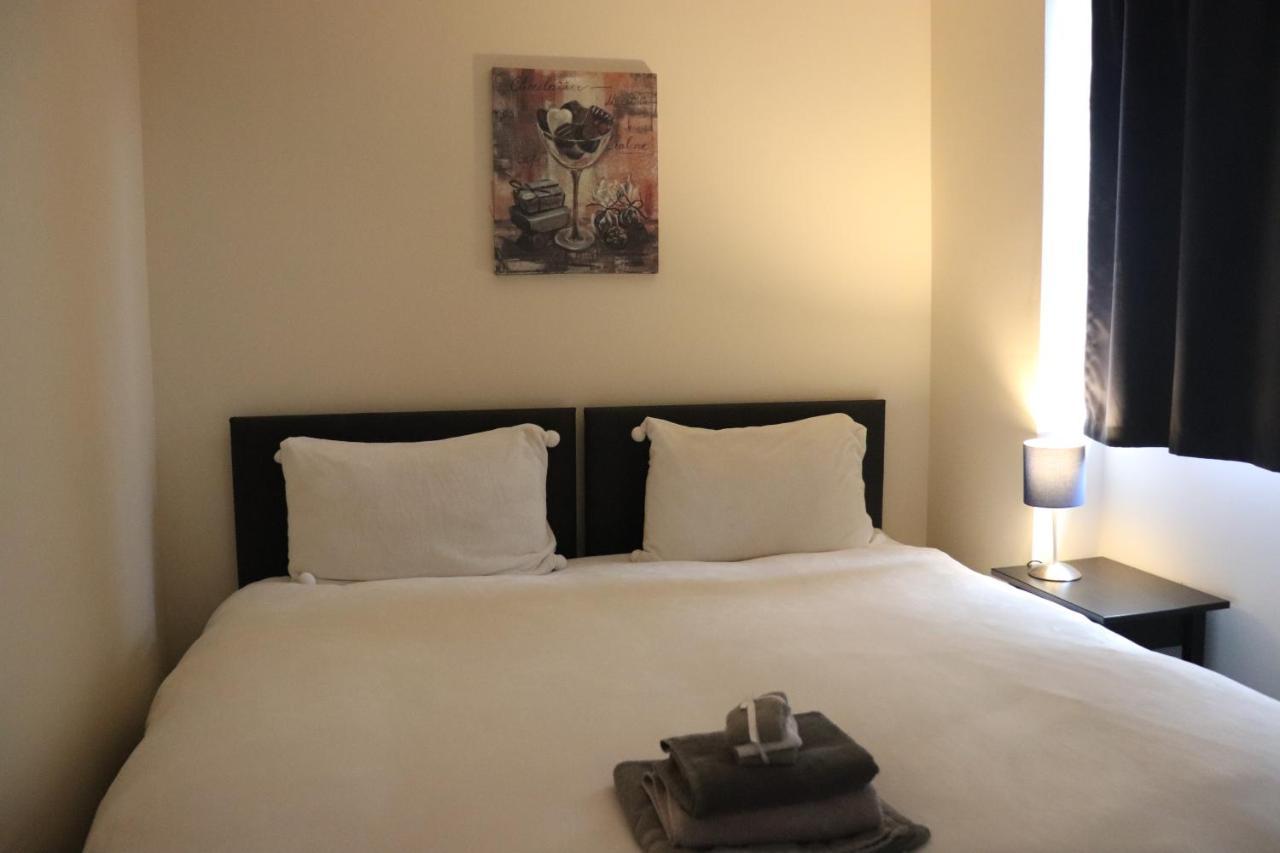 Dockside Lodge Liverpool Bagian luar foto