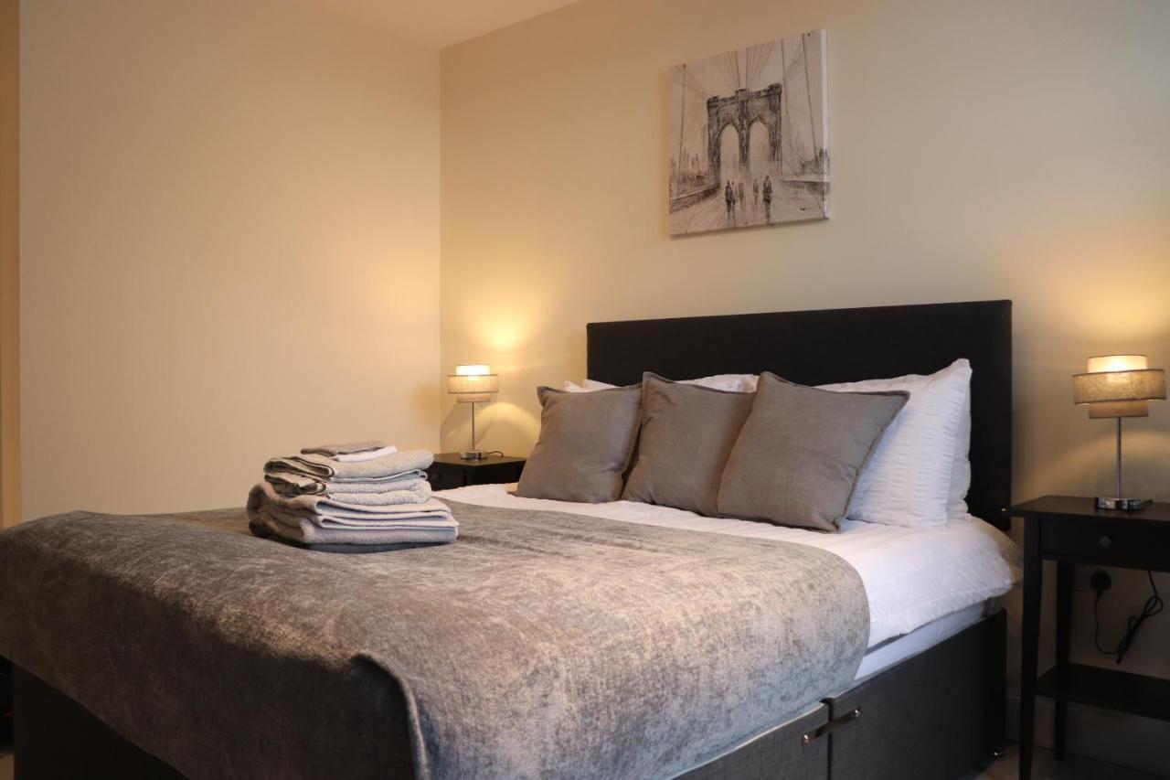 Dockside Lodge Liverpool Bagian luar foto