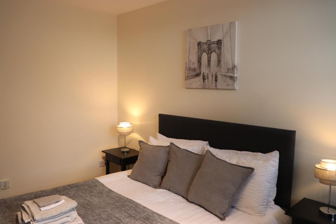 Dockside Lodge Liverpool Bagian luar foto