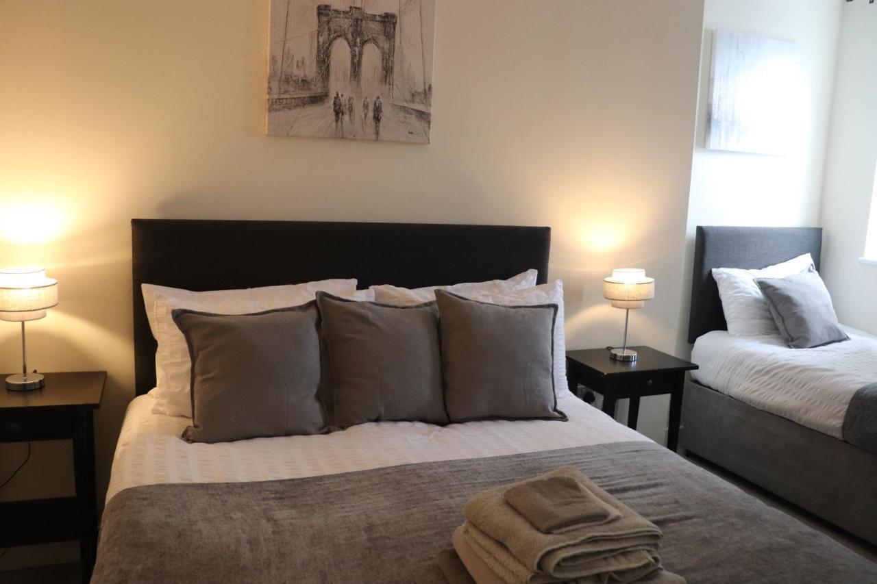 Dockside Lodge Liverpool Bagian luar foto