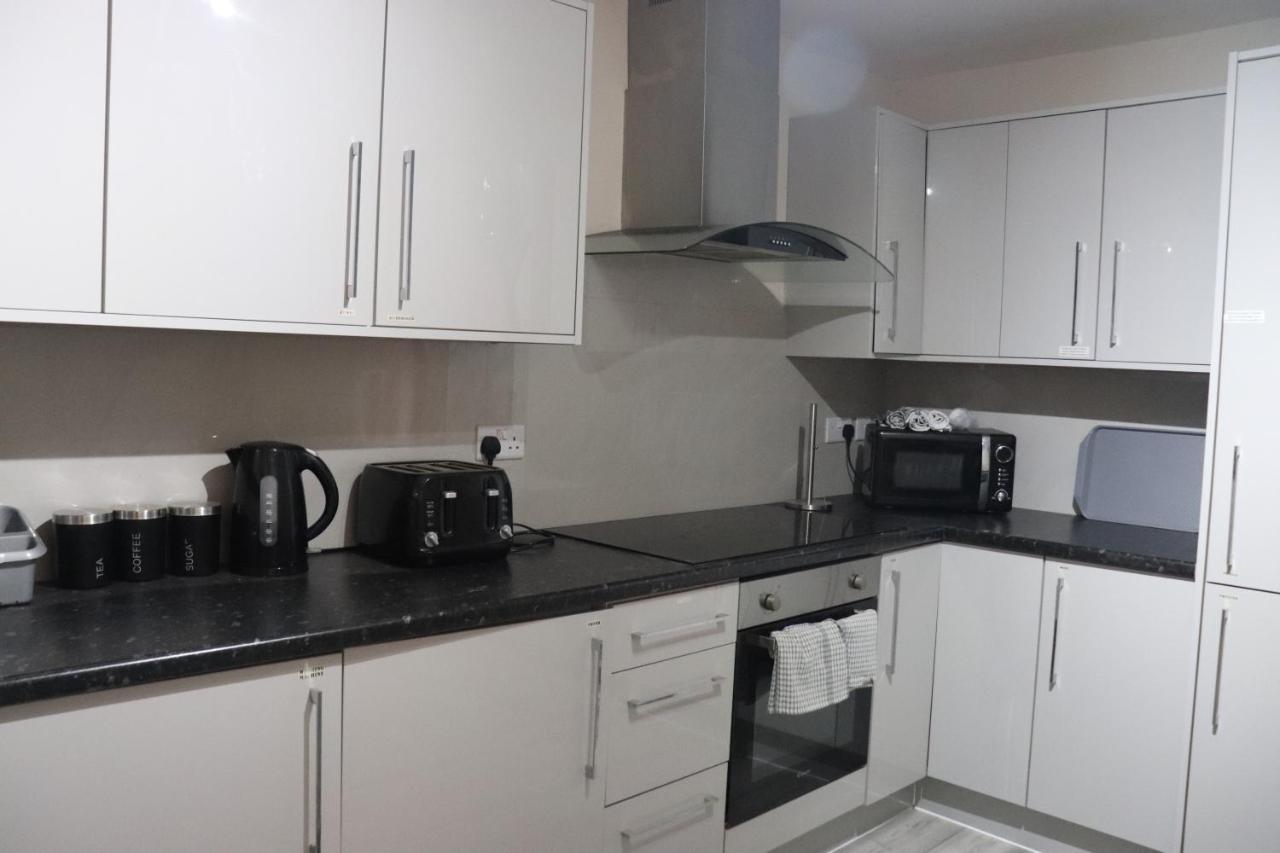 Dockside Lodge Liverpool Bagian luar foto