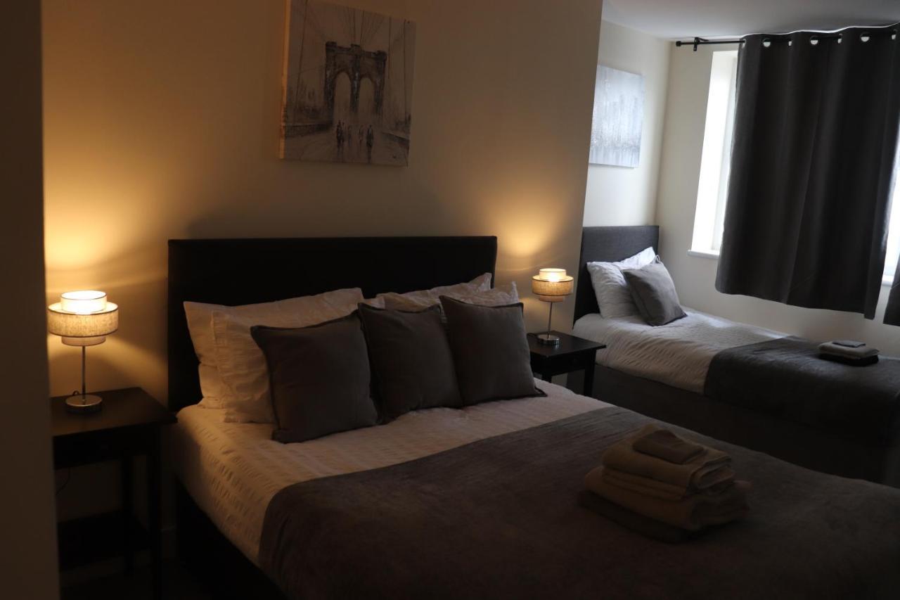 Dockside Lodge Liverpool Bagian luar foto
