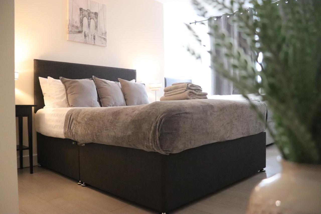 Dockside Lodge Liverpool Bagian luar foto